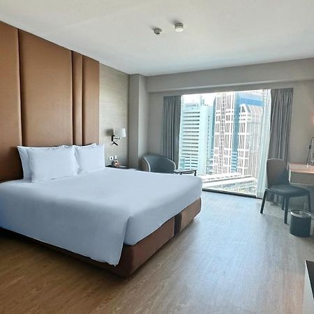 Ramada By Wyndham Bangkok Sukhumvit 11 Hotel Buitenkant foto