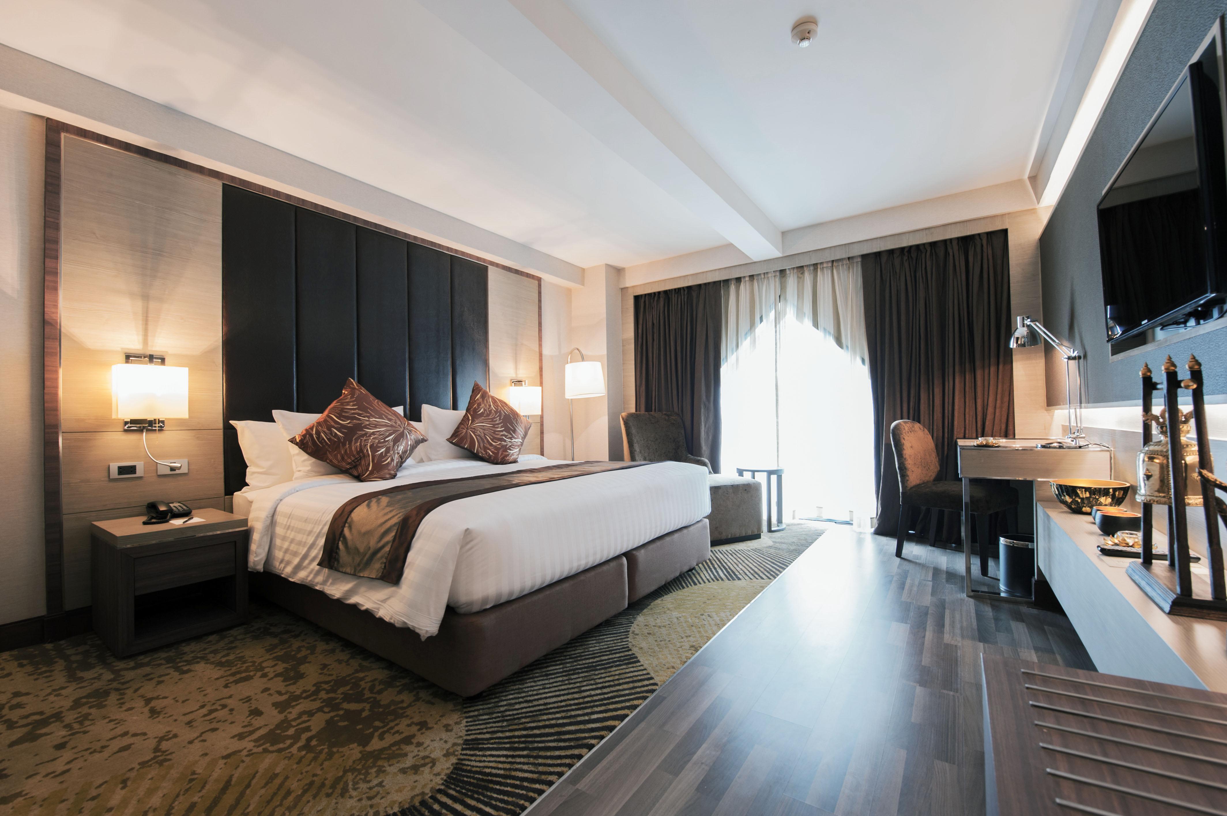 Ramada By Wyndham Bangkok Sukhumvit 11 Hotel Buitenkant foto