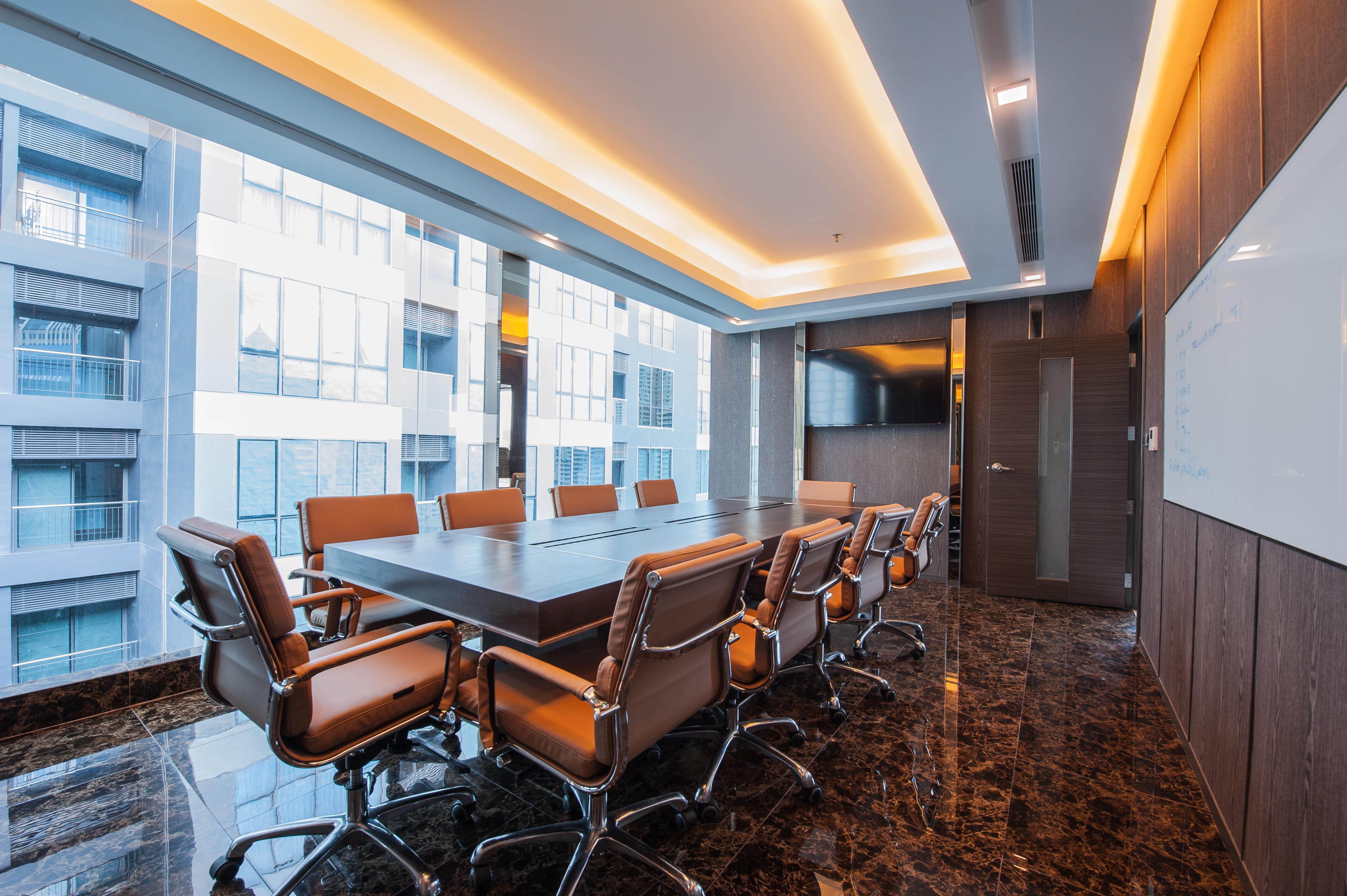Ramada By Wyndham Bangkok Sukhumvit 11 Hotel Buitenkant foto